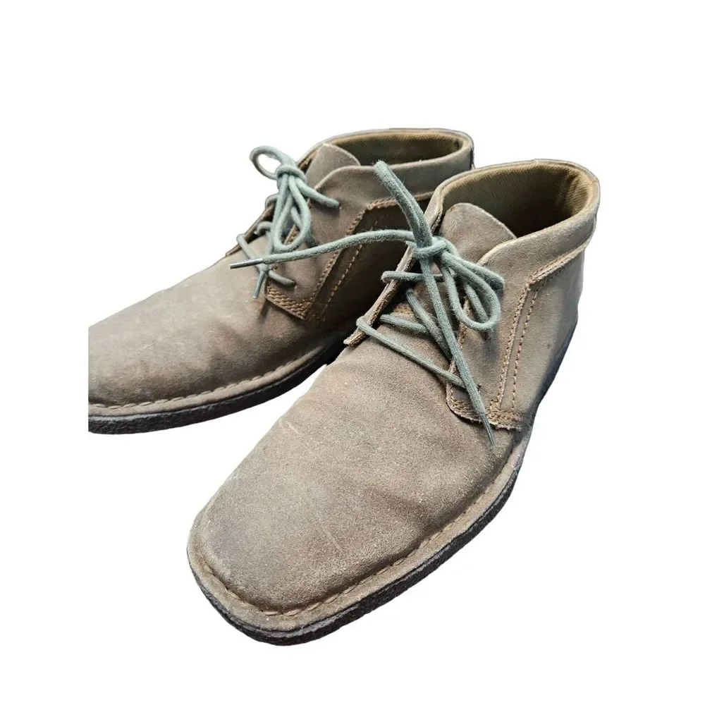 RJ Colt Taupe Suede Lace Up Men's Chukka Boots size 9.5